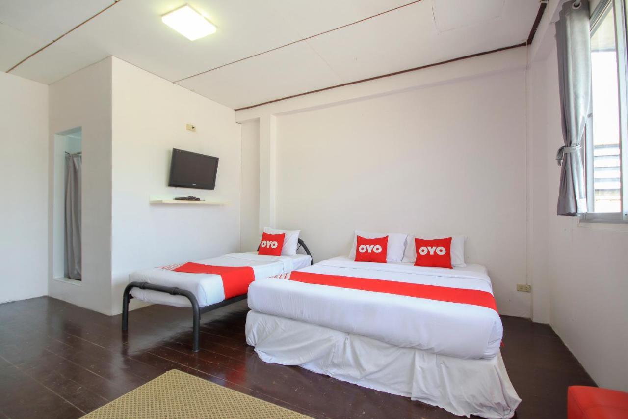 OYO 1054 Phuket Backpacker Hostel Eksteriør bilde