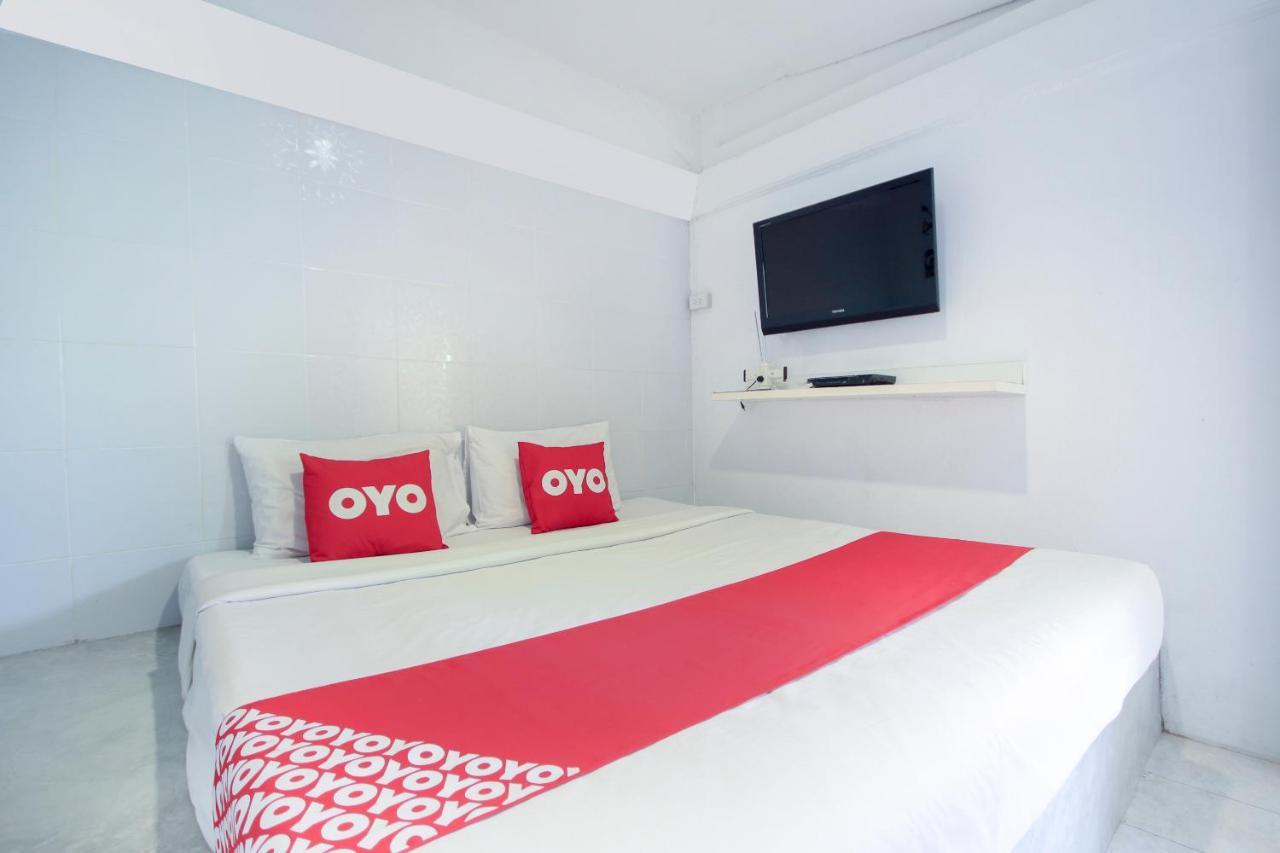 OYO 1054 Phuket Backpacker Hostel Eksteriør bilde