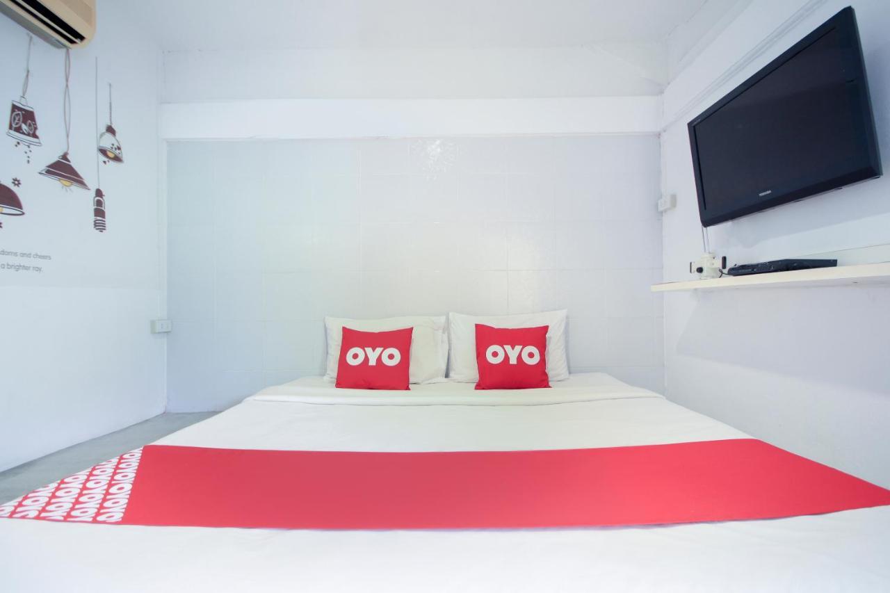 OYO 1054 Phuket Backpacker Hostel Eksteriør bilde