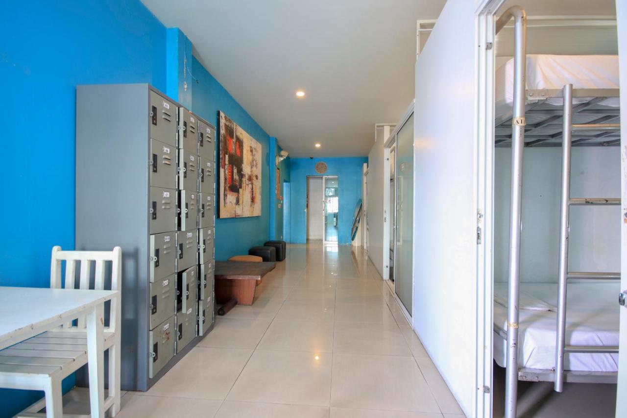 OYO 1054 Phuket Backpacker Hostel Eksteriør bilde