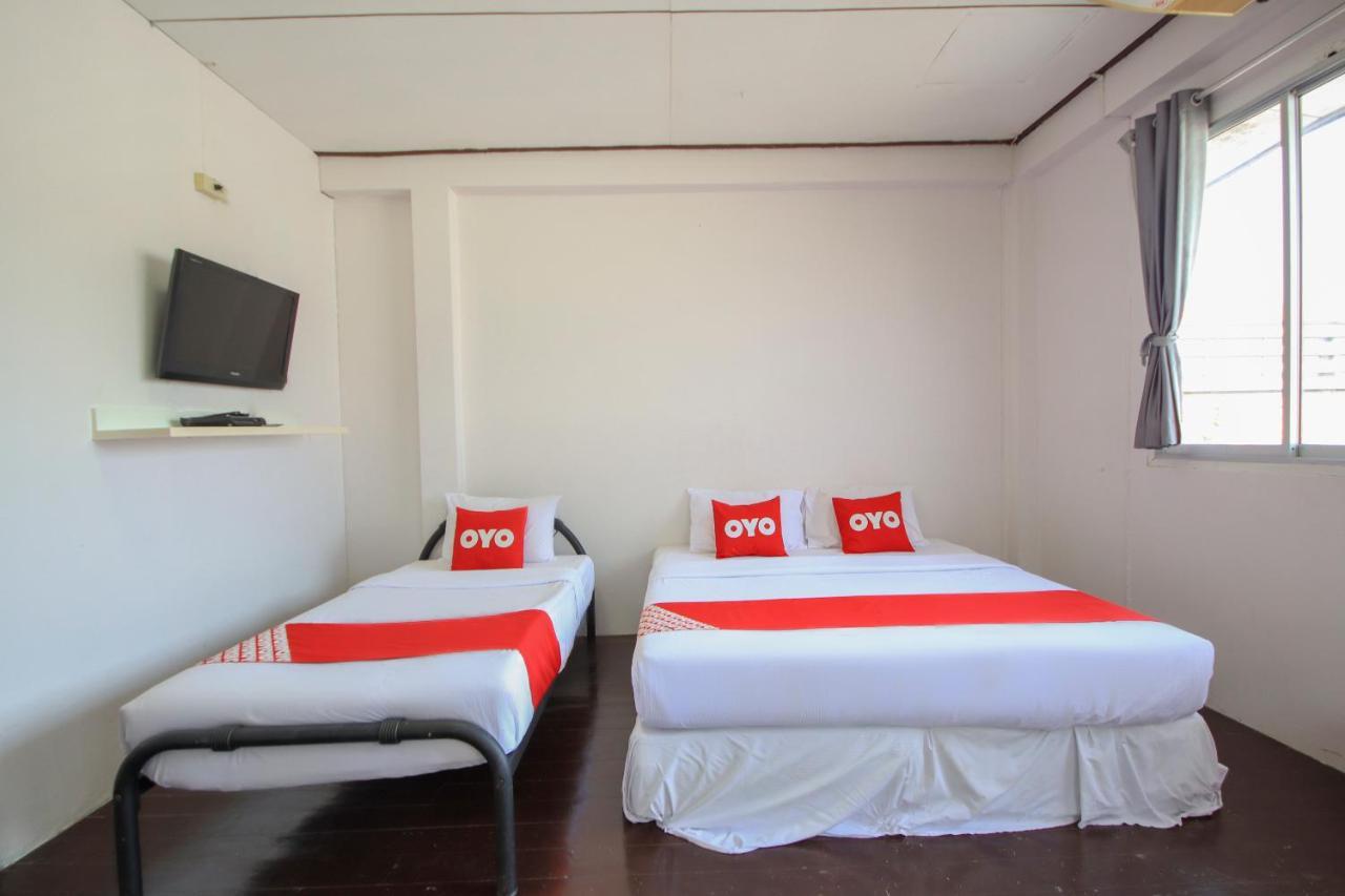 OYO 1054 Phuket Backpacker Hostel Eksteriør bilde