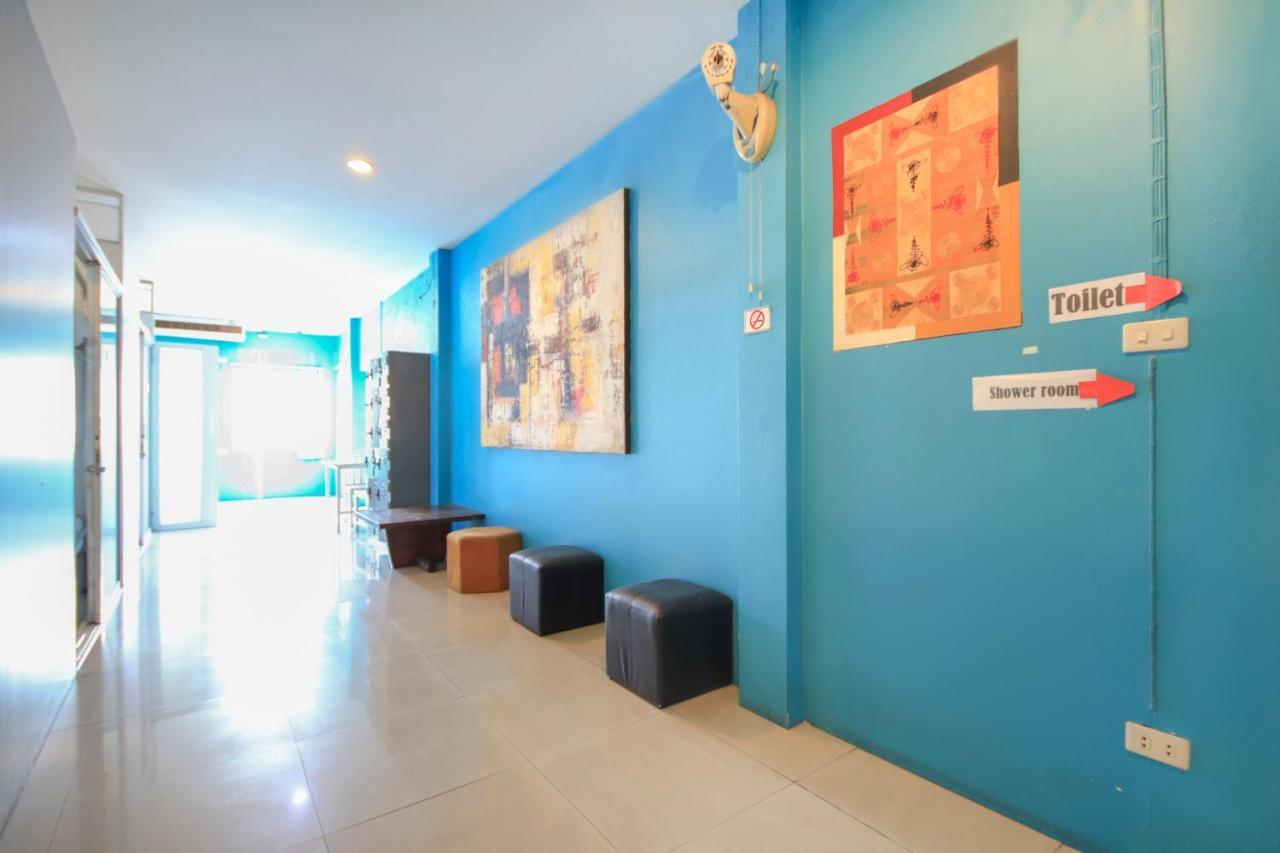 OYO 1054 Phuket Backpacker Hostel Eksteriør bilde