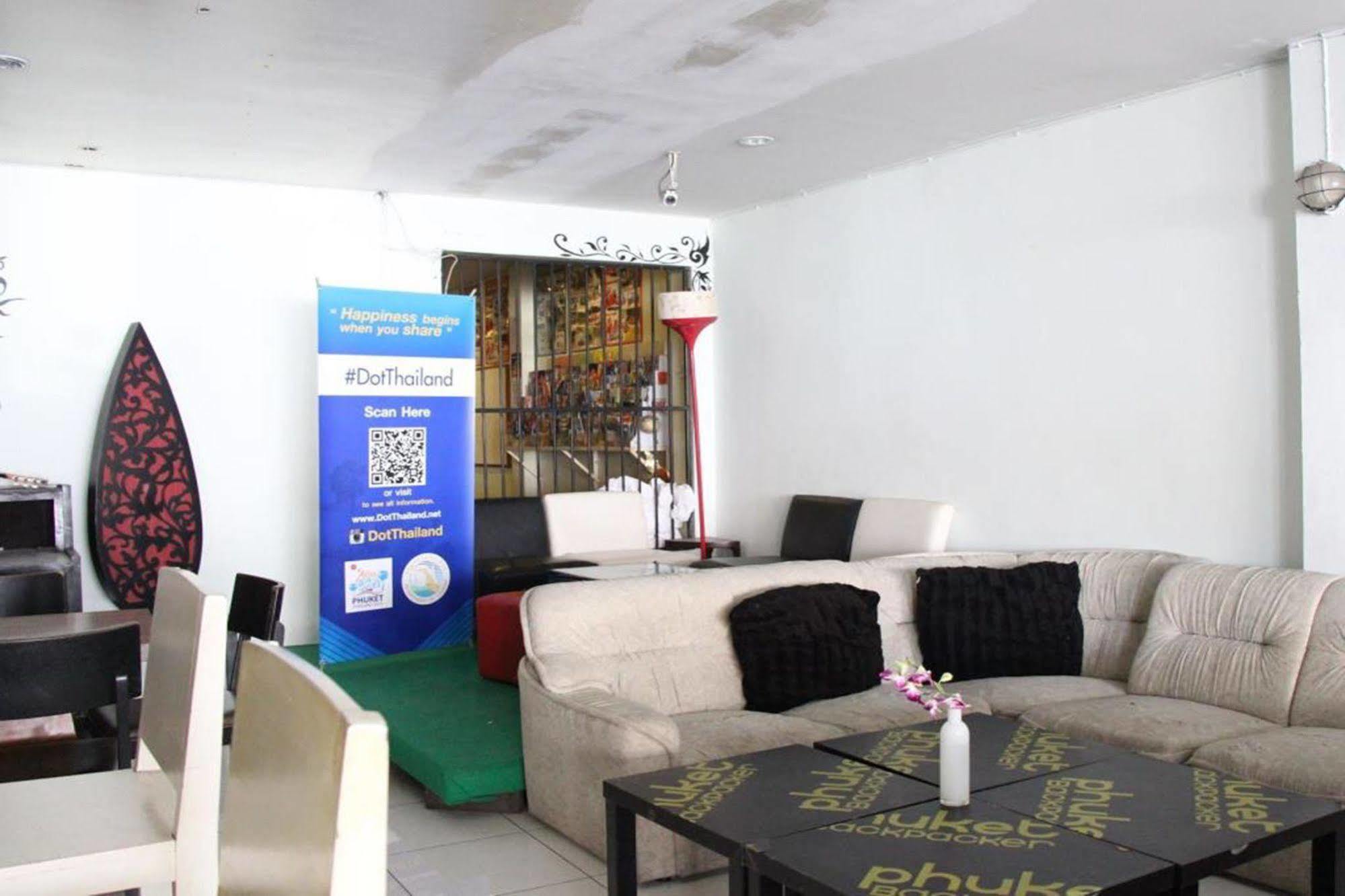 OYO 1054 Phuket Backpacker Hostel Eksteriør bilde